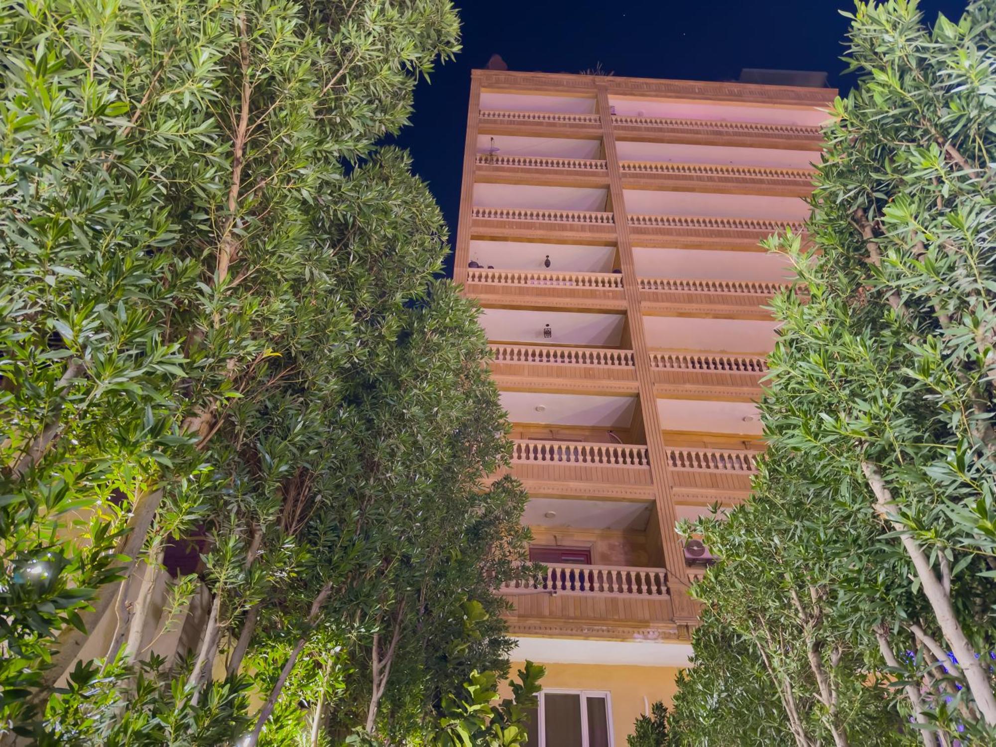 Royal Crown Hotel Giza Pyramids View Kafrat al Jabal Экстерьер фото