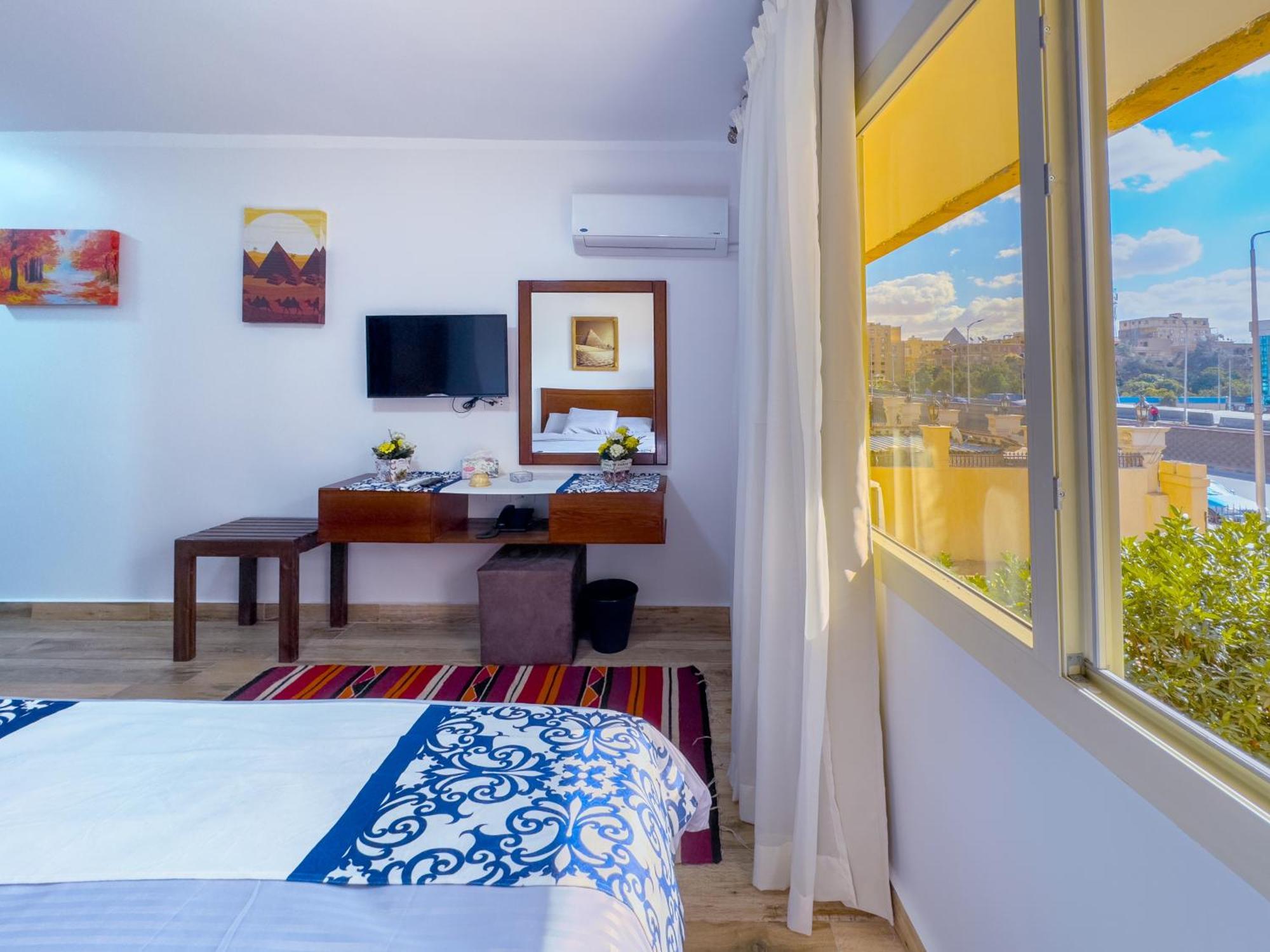 Royal Crown Hotel Giza Pyramids View Kafrat al Jabal Экстерьер фото